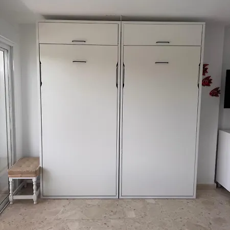 Estudio Con Terraza En Lägenhet Marbella