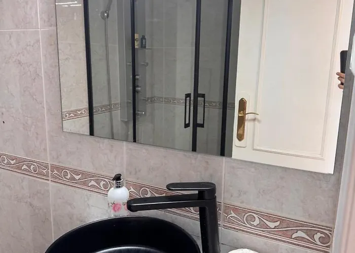 Estudio Con Terraza En Марбелья